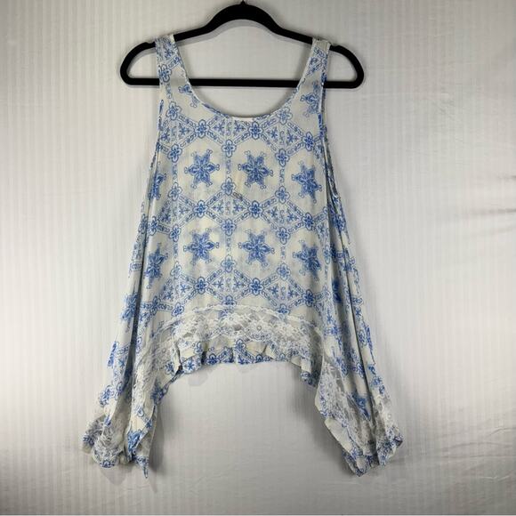 Mimi Chica Sleeveless Rayon Blouse White & Blue Print Size Medium Asymmetrical - Picture 1 of 4